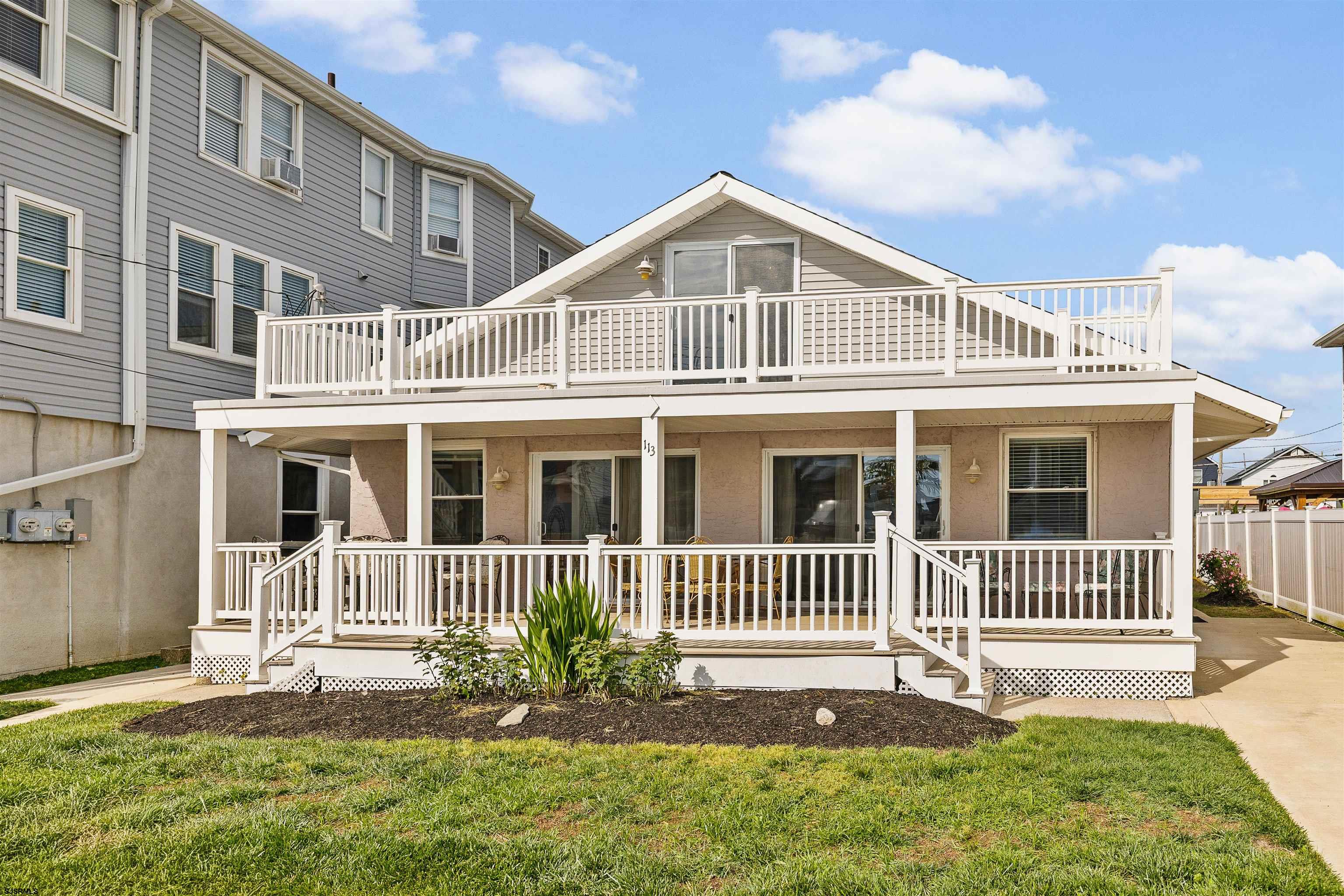 113 N Derby Ave