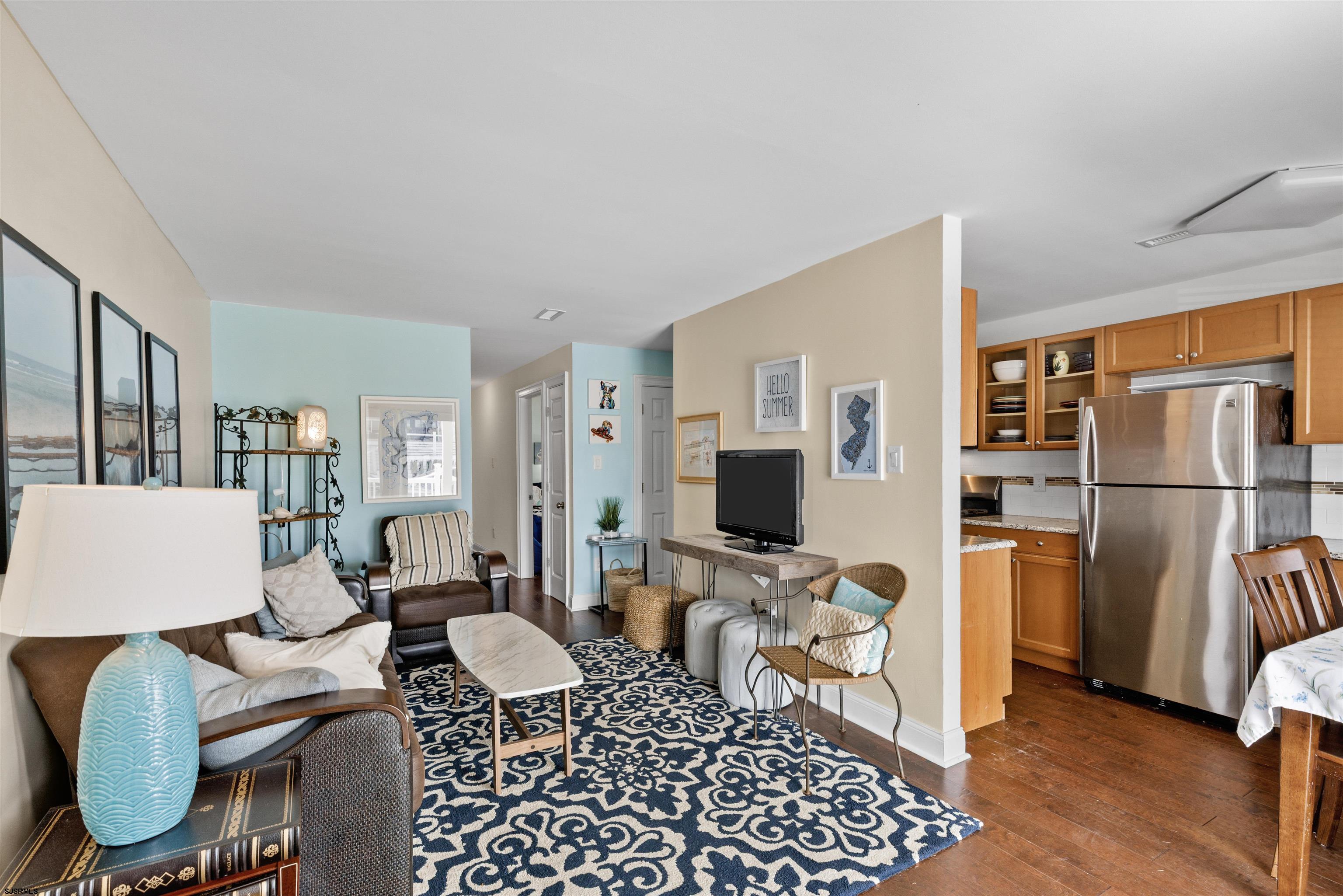 113 N Derby Ave