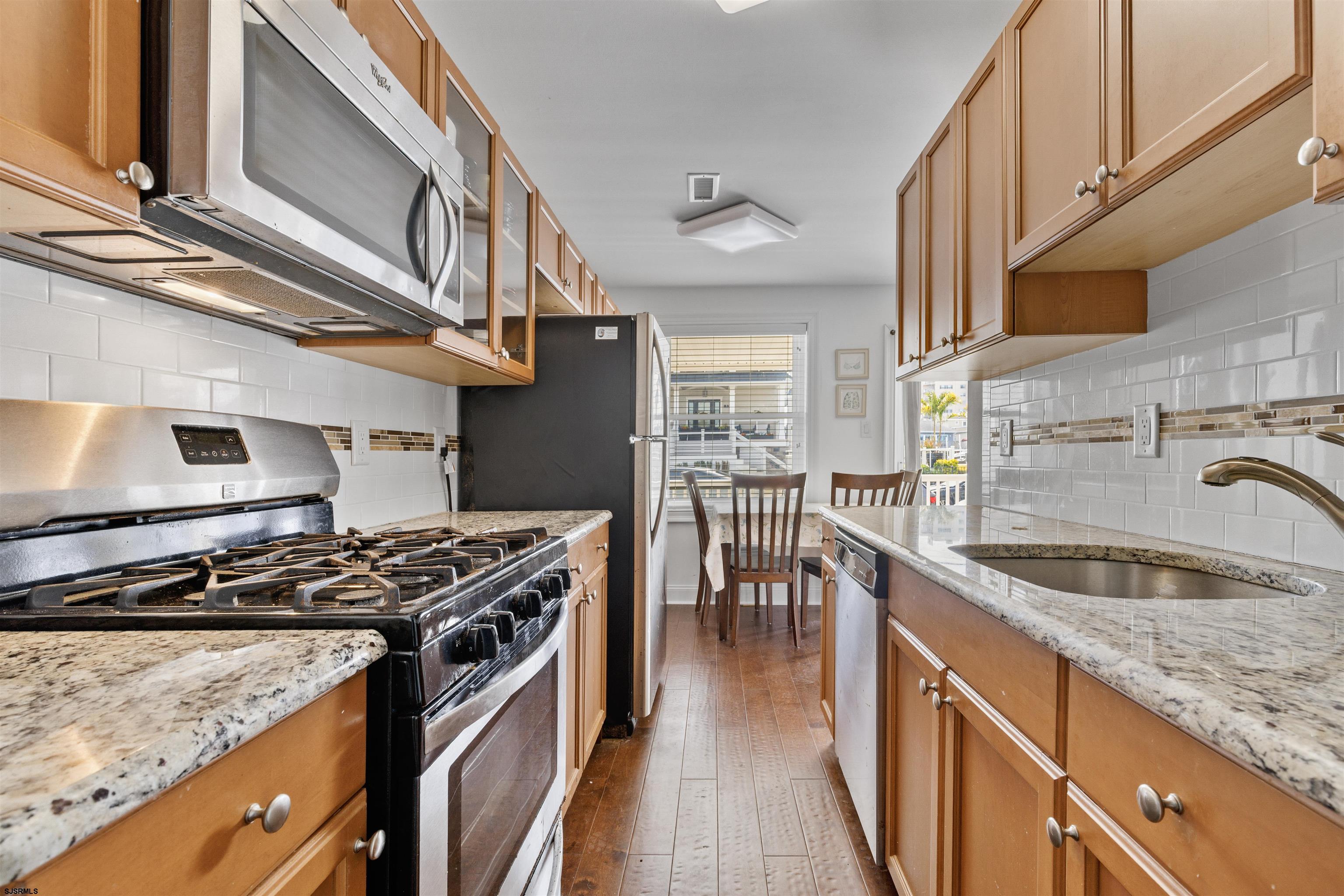 113 N Derby Ave