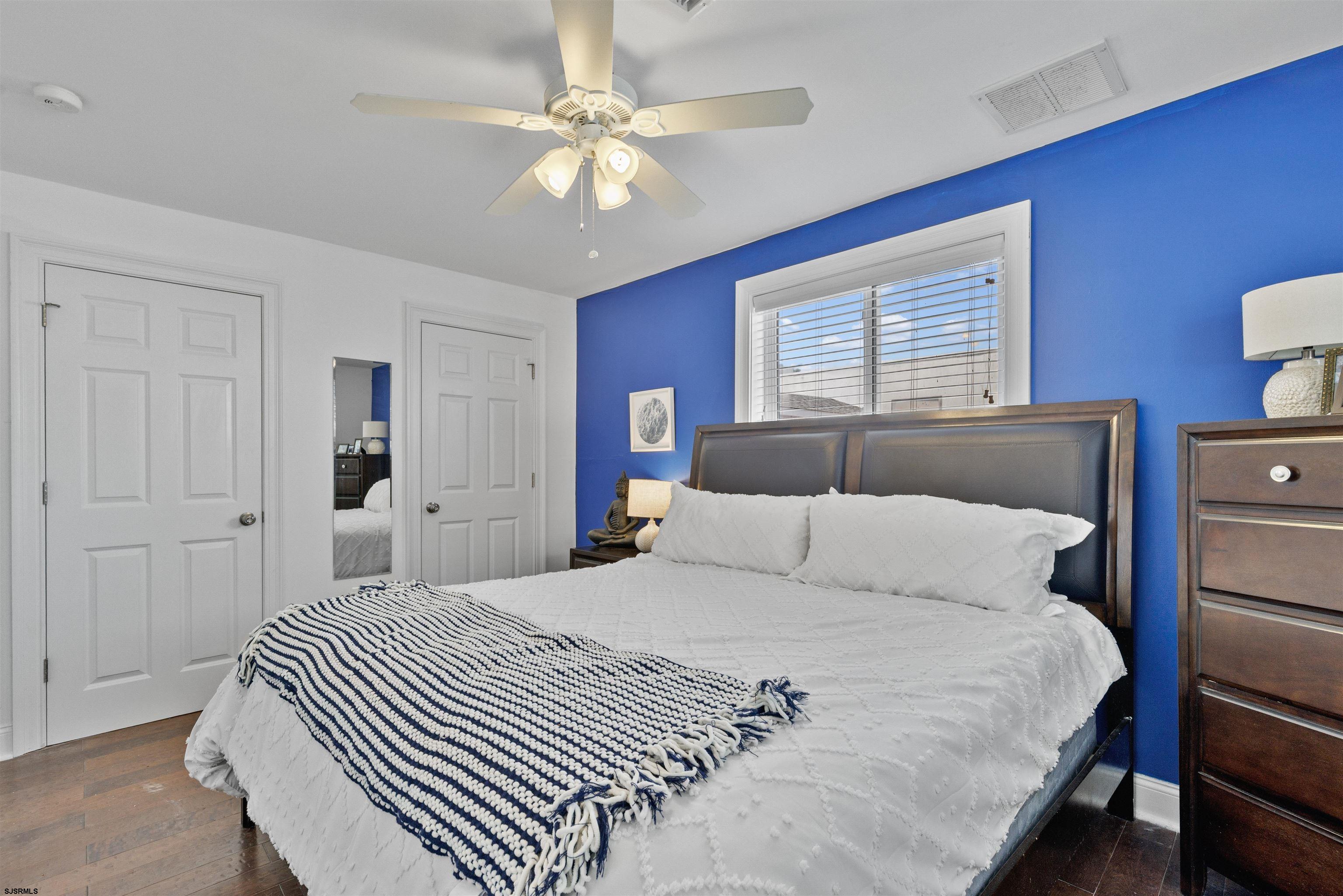 113 N Derby Ave