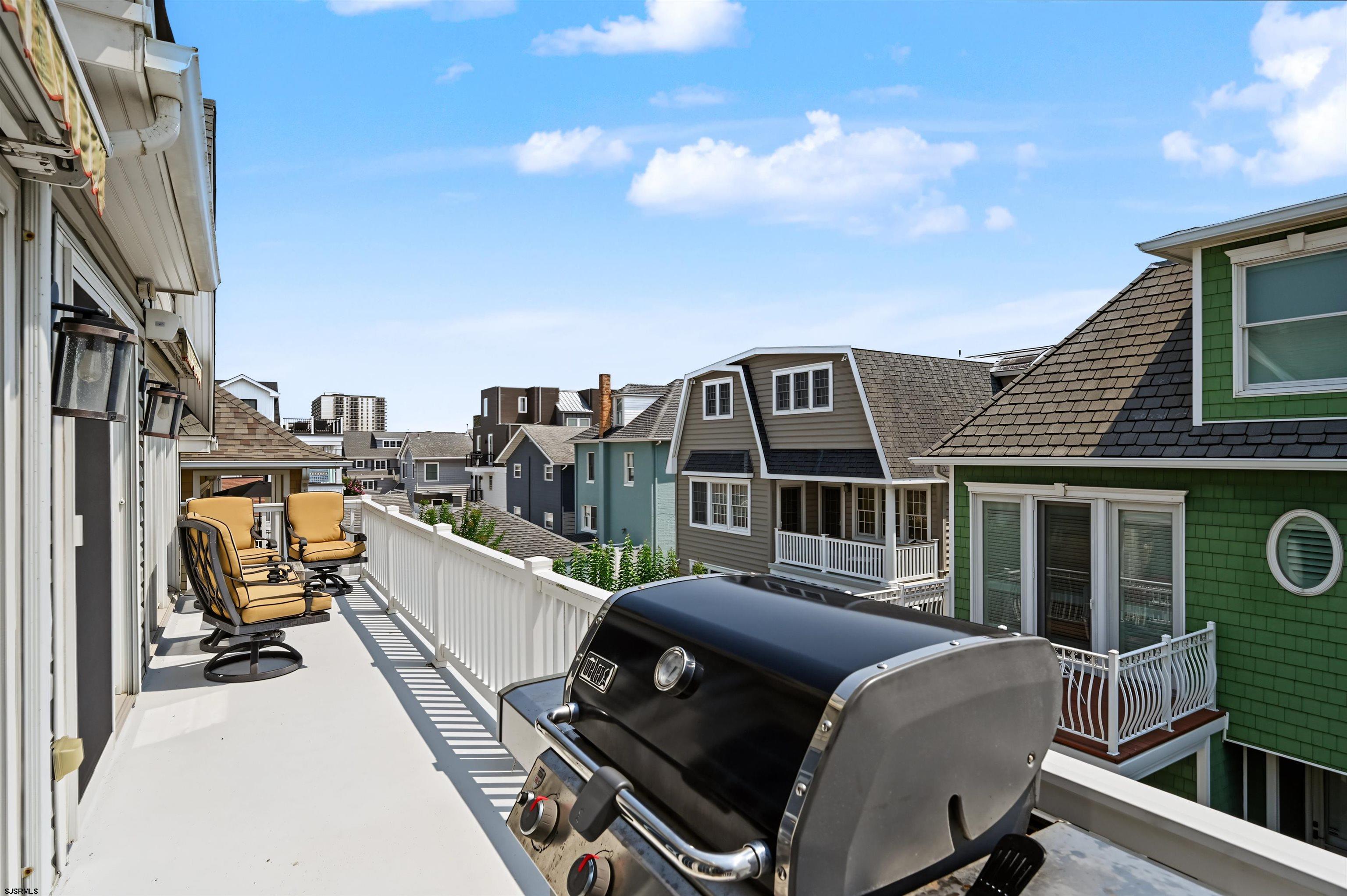 3102 Pacific Ave