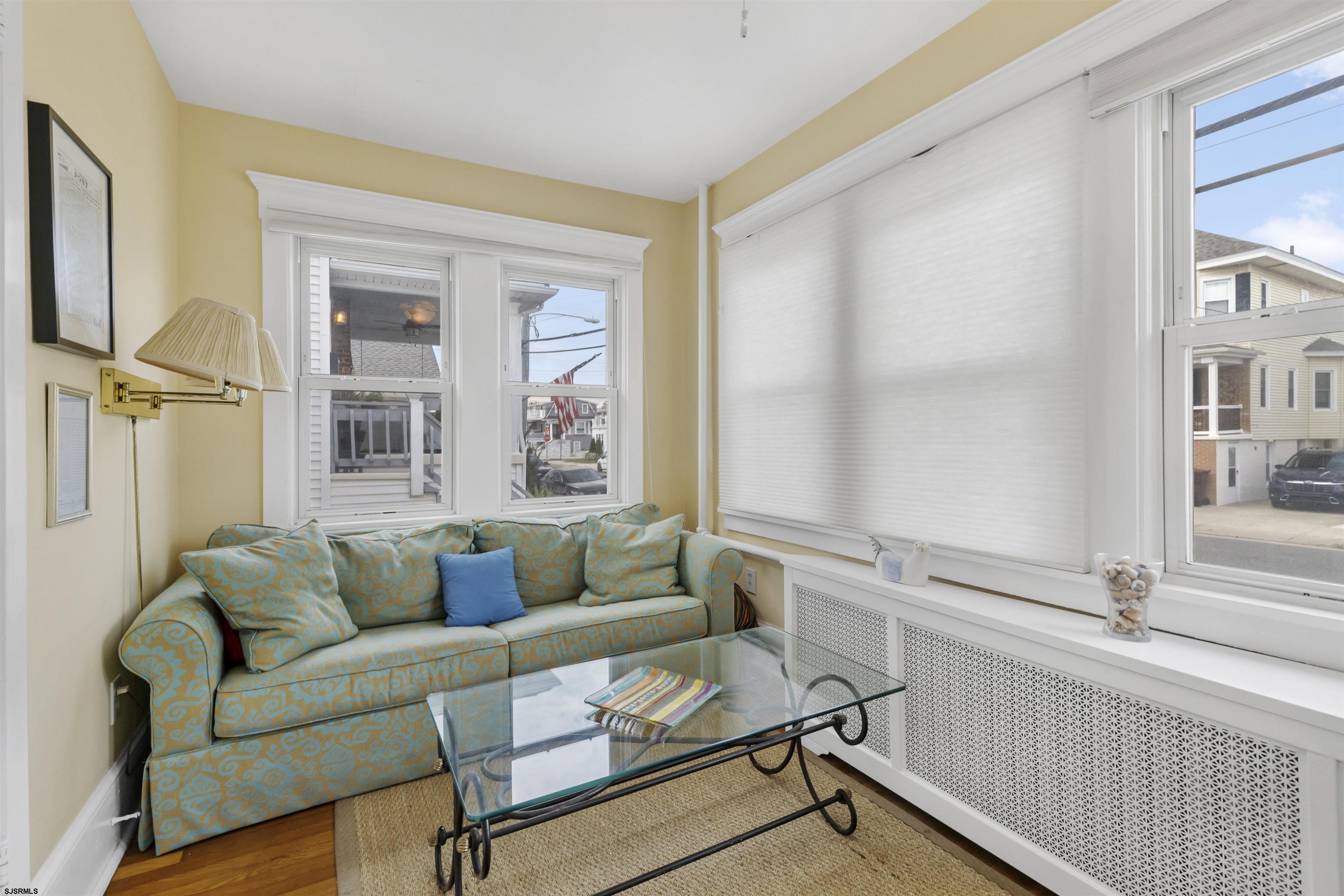 12 N Wyoming Ave