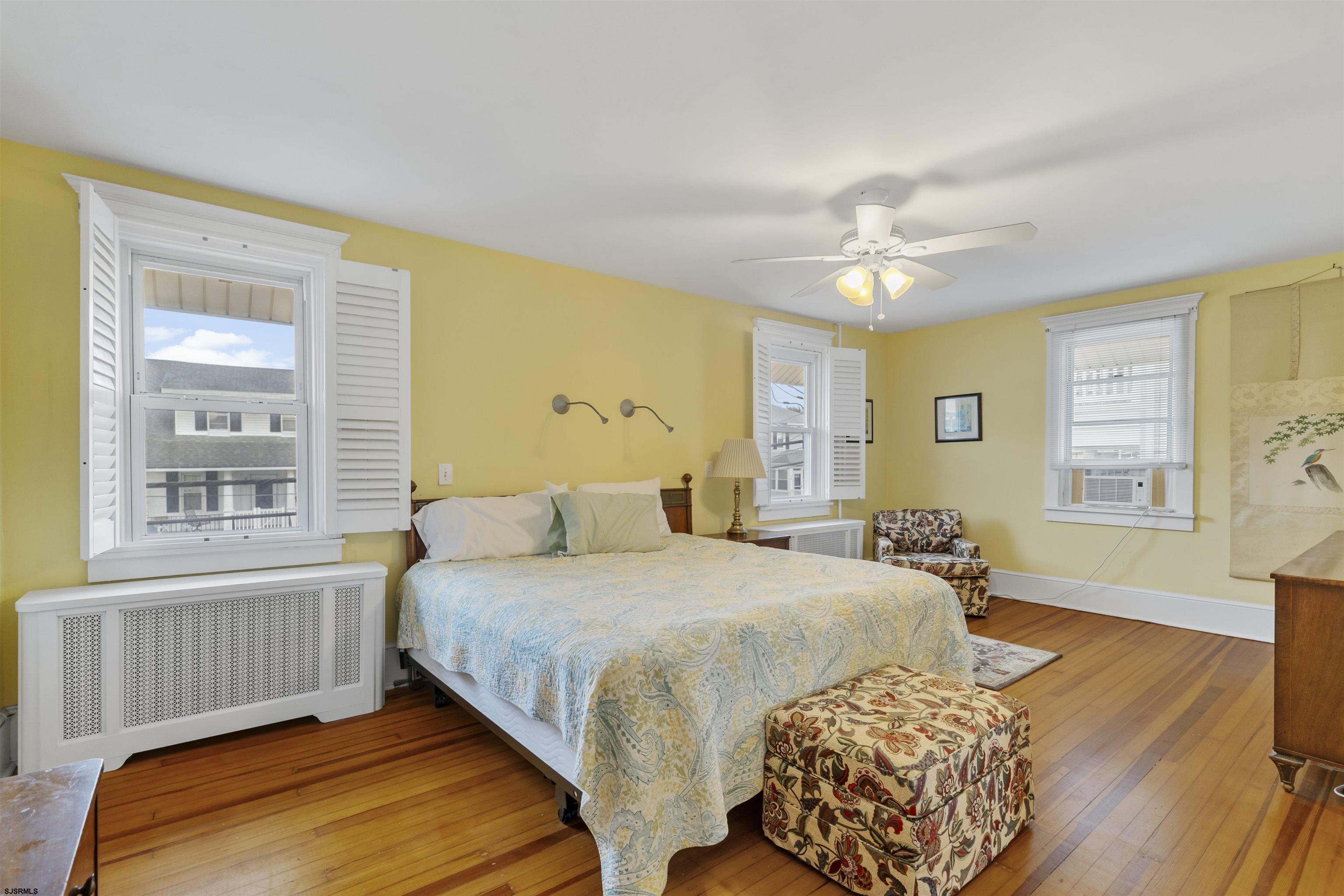 12 N Wyoming Ave