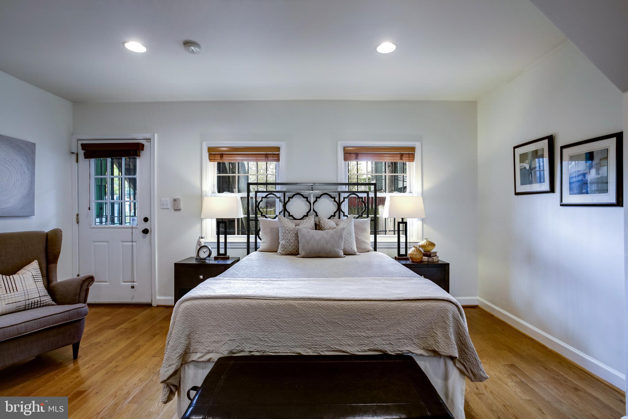 1513 CONSTITUTION AVE NE #2