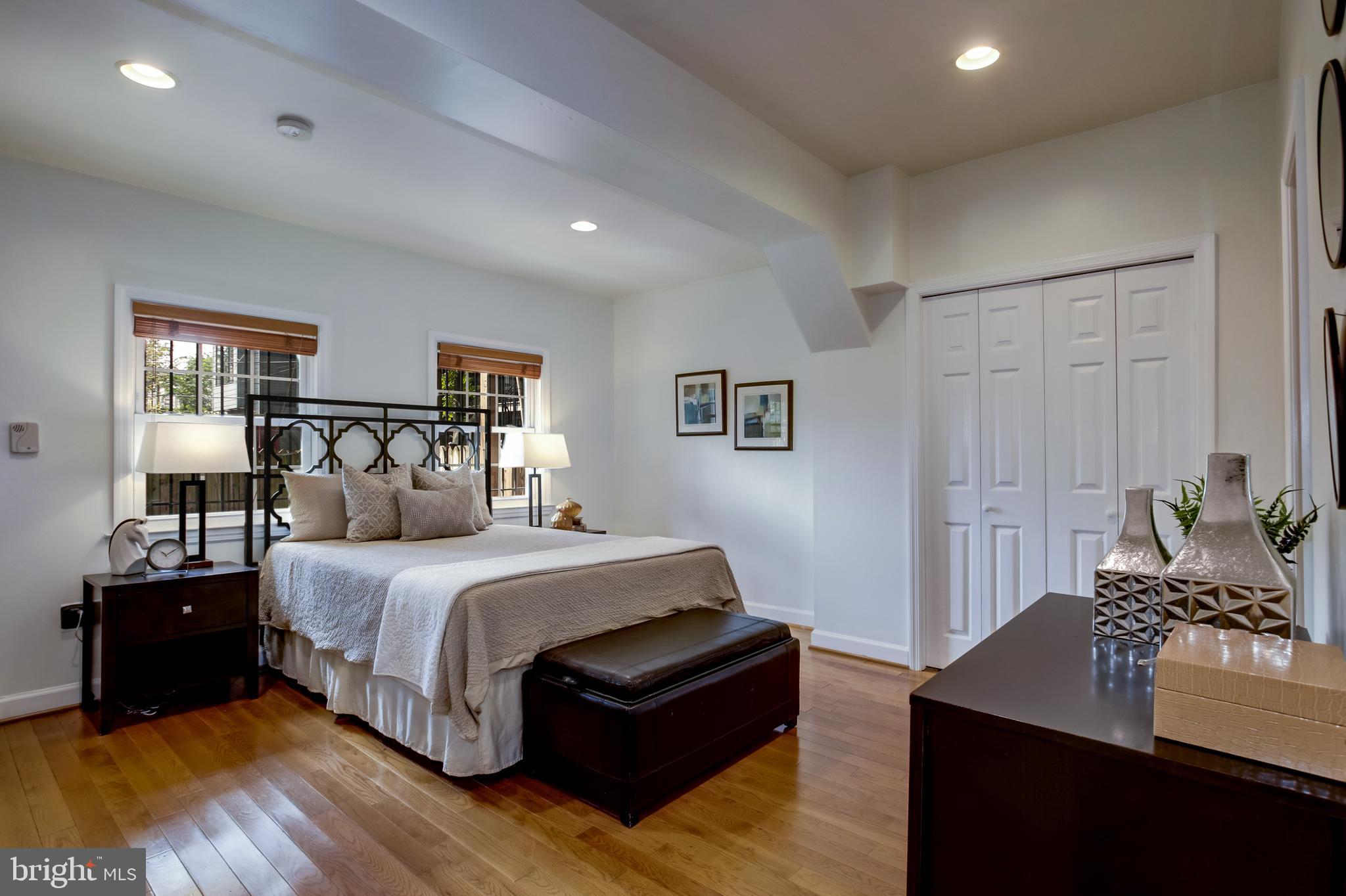 1513 CONSTITUTION AVE NE #2