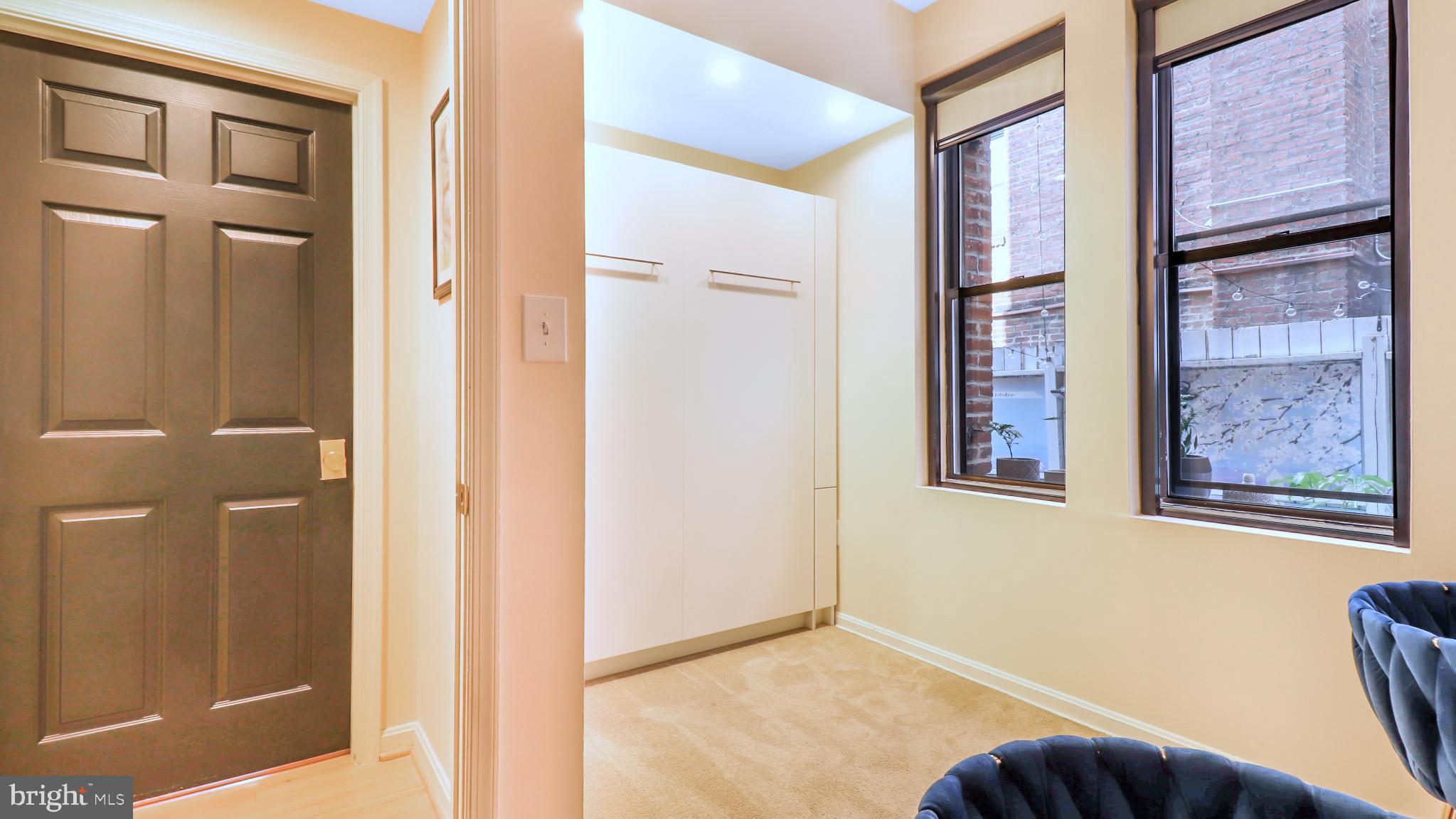 1812 VERNON ST NW #1