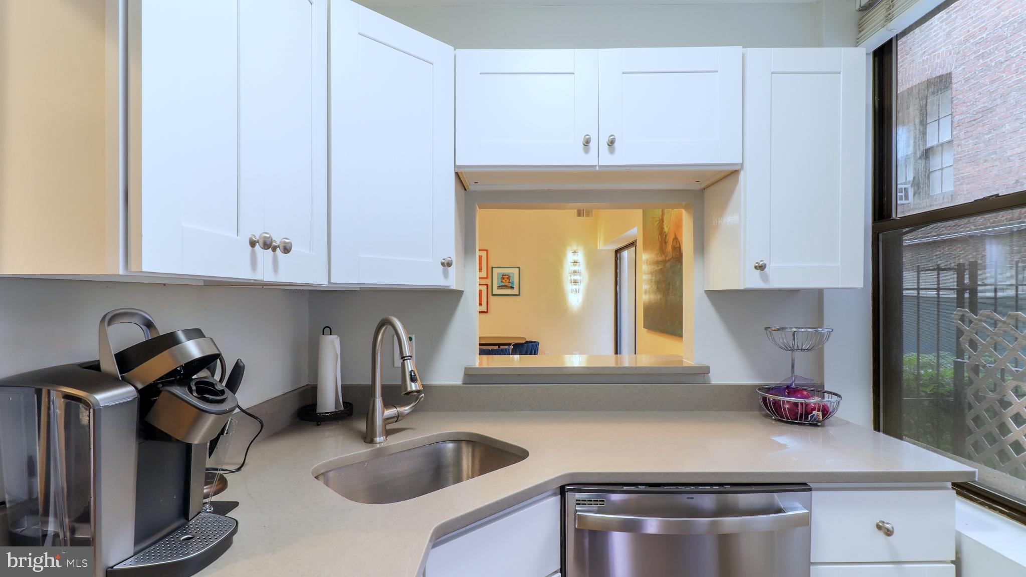 1812 VERNON ST NW #1