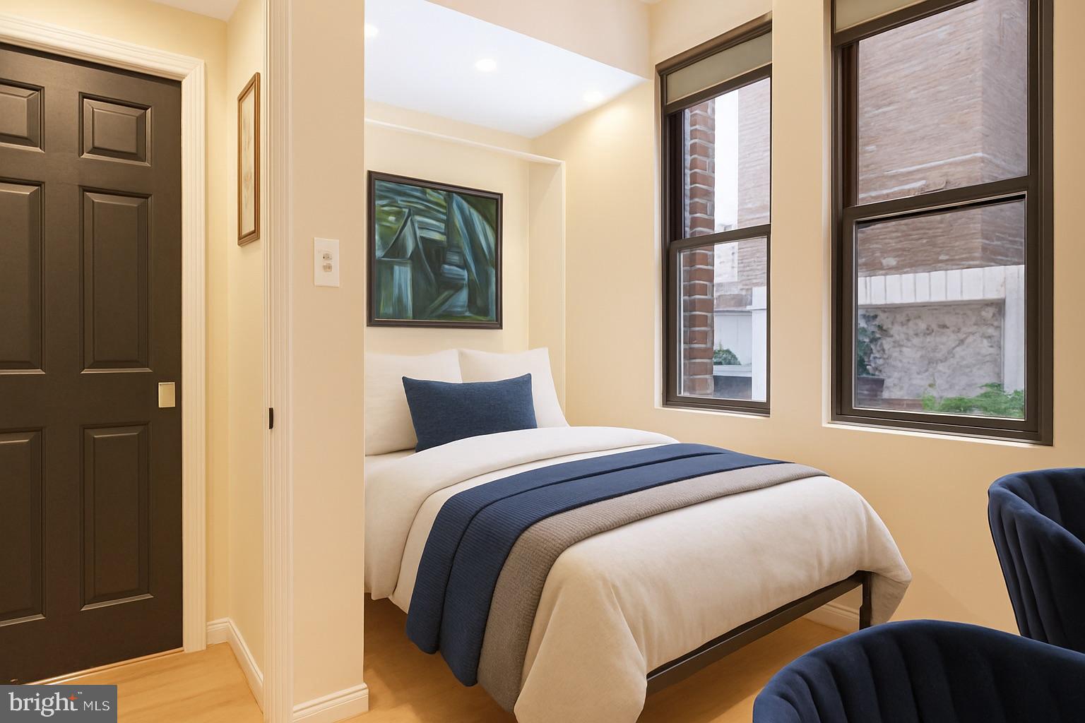 1812 VERNON ST NW #1