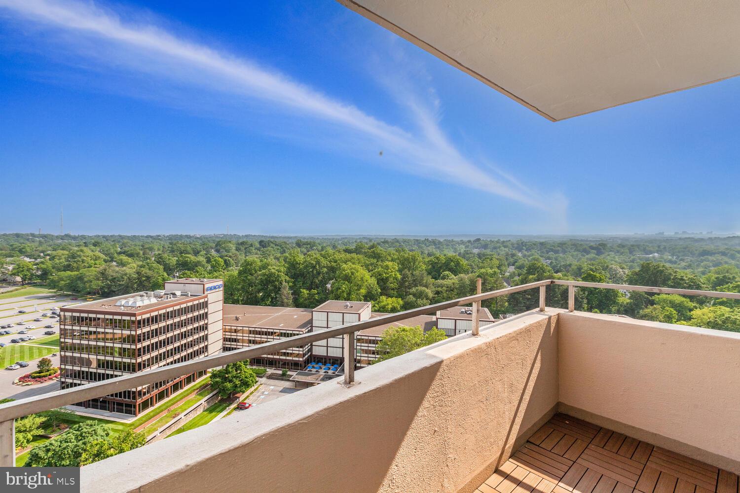4515 Willard Avenue Unit: 2308S