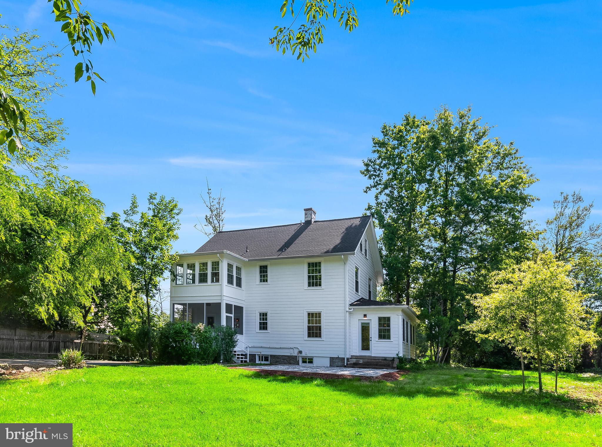 6818 Connecticut Ave