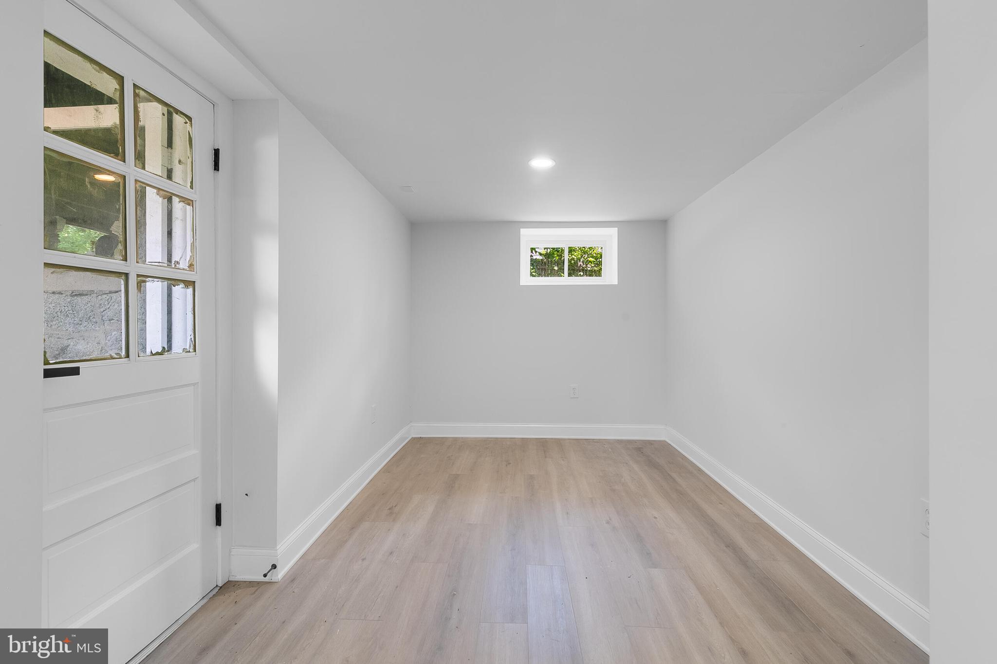 6818 Connecticut Ave