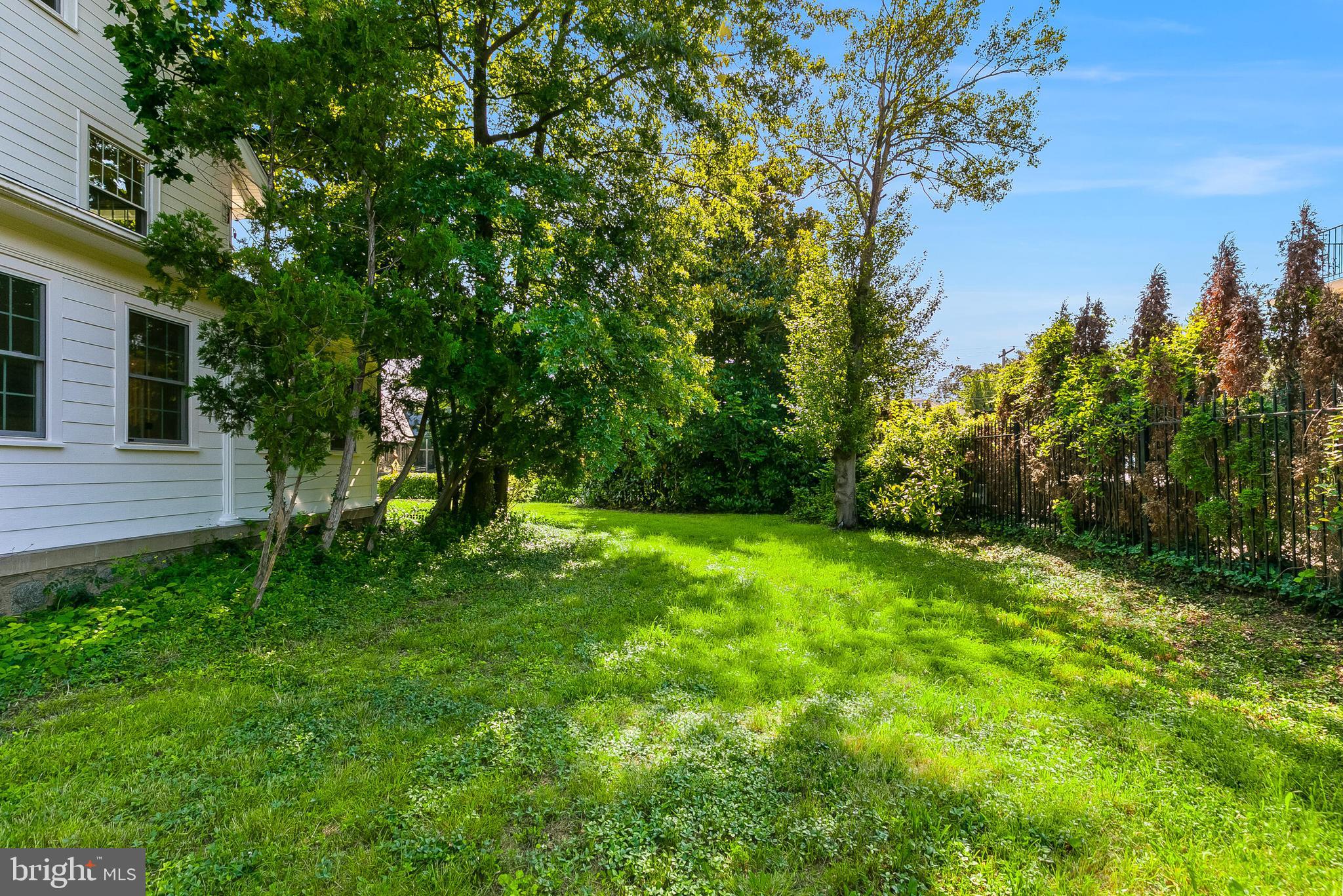 6818 Connecticut Ave