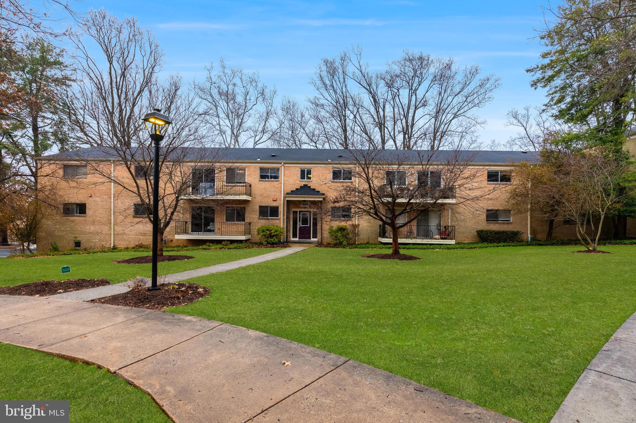 10636 MONTROSE AVENUE 101