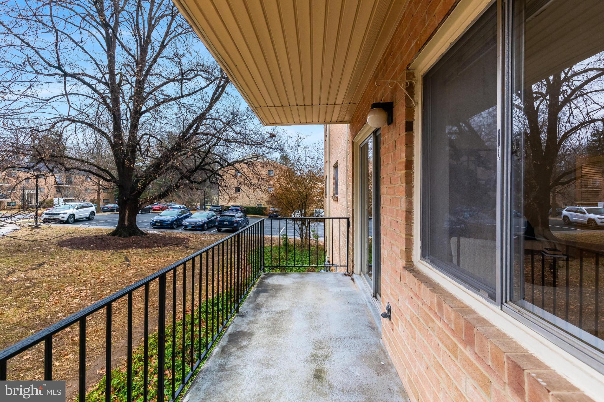 10636 MONTROSE AVENUE 101