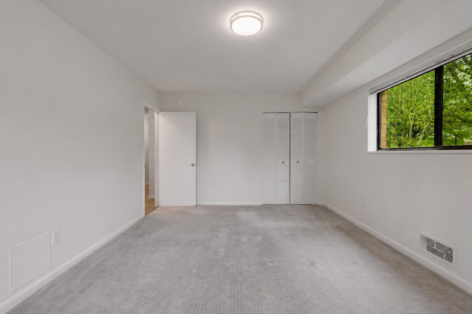 10636 MONTROSE AVENUE 101