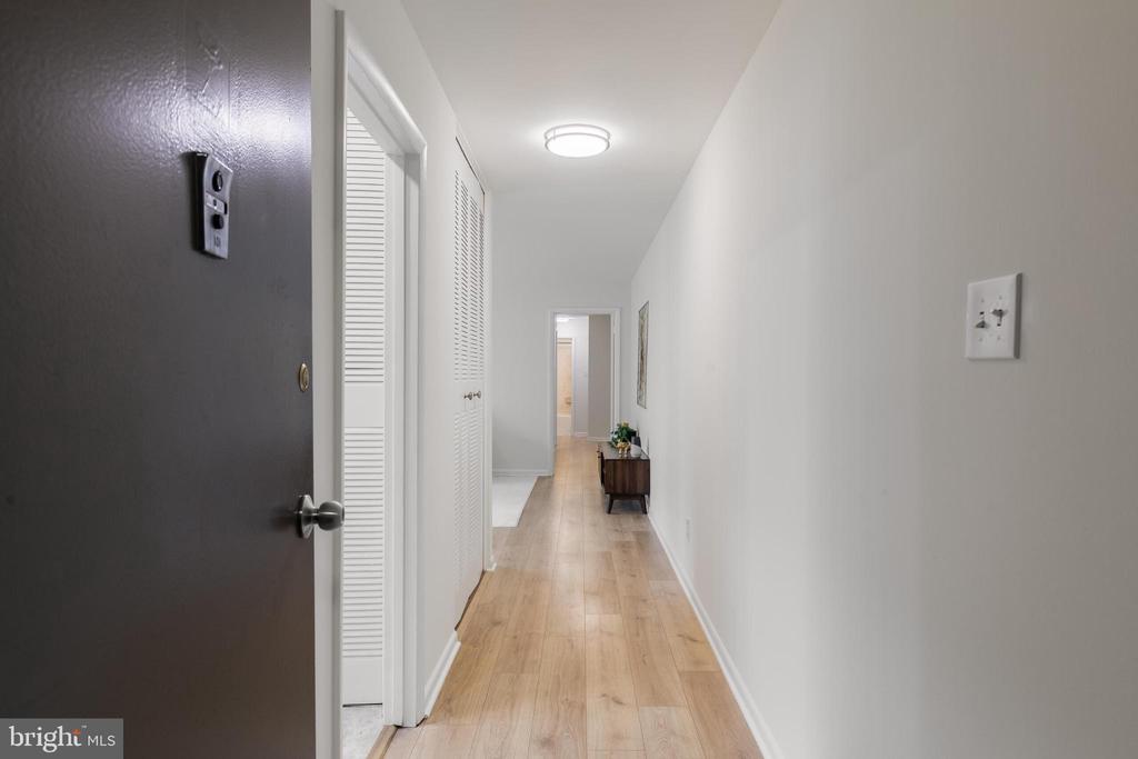10636 MONTROSE AVENUE 101