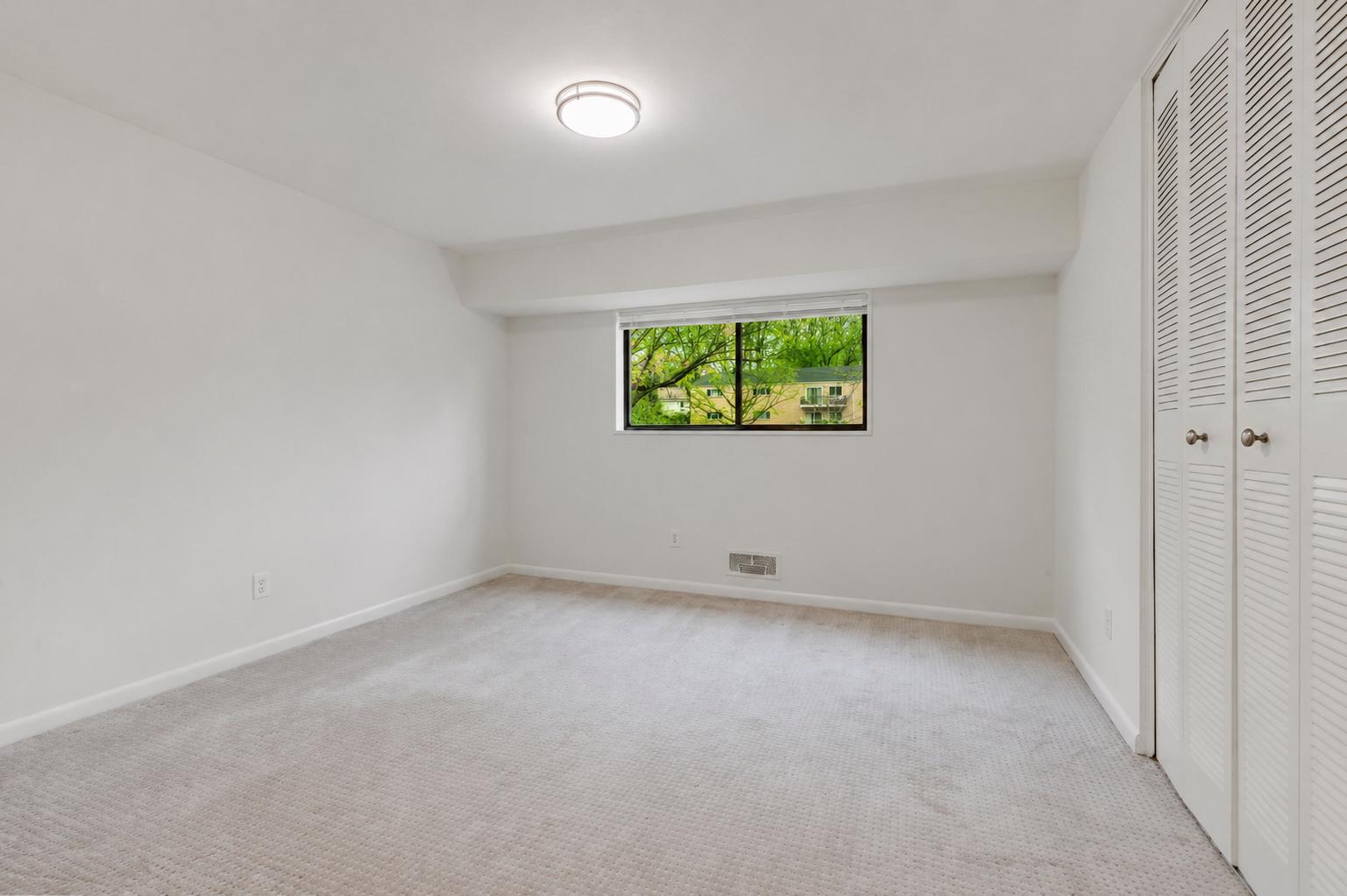 10636 MONTROSE AVENUE 101