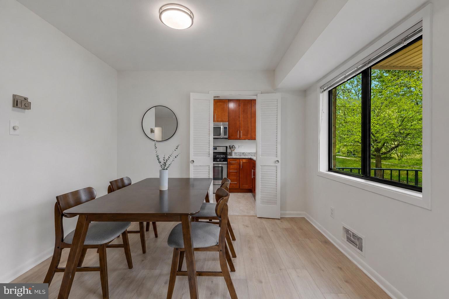 10636 MONTROSE AVENUE 101