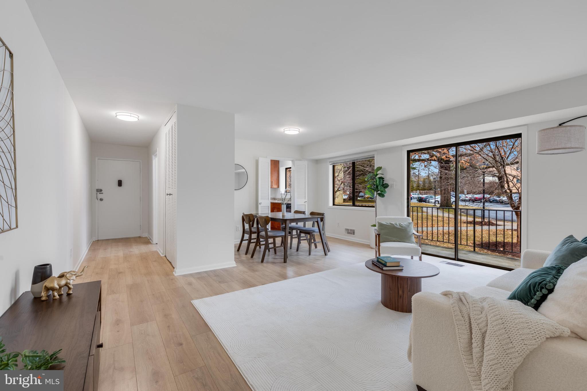 10636 MONTROSE AVENUE 101