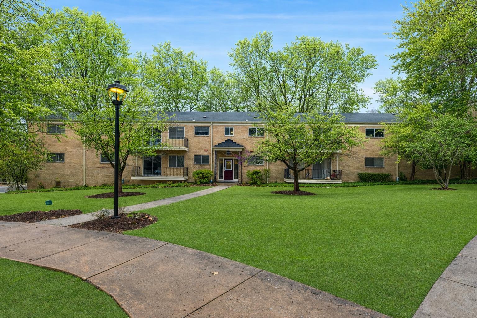 10636 MONTROSE AVENUE 101