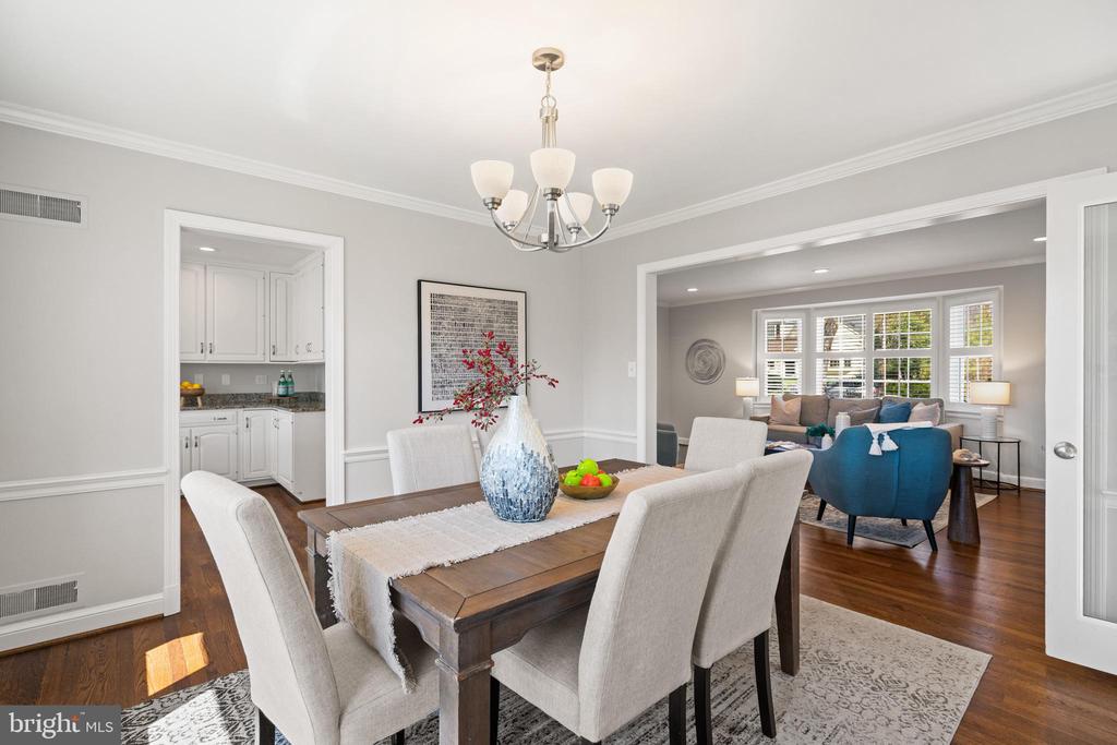 5112 SCARSDALE ROAD