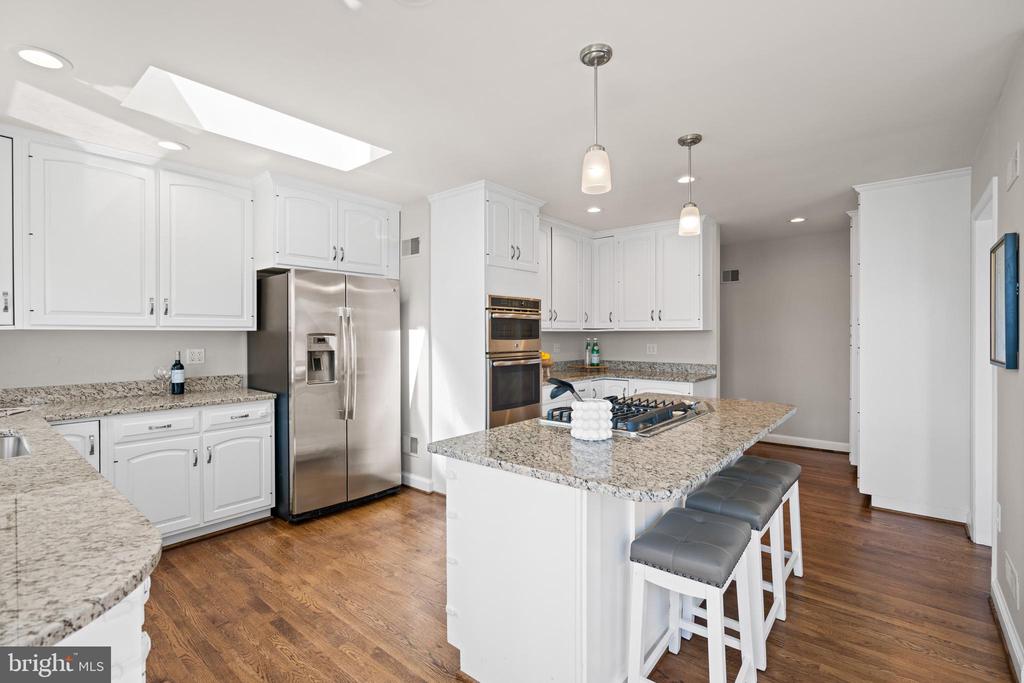 5112 SCARSDALE ROAD