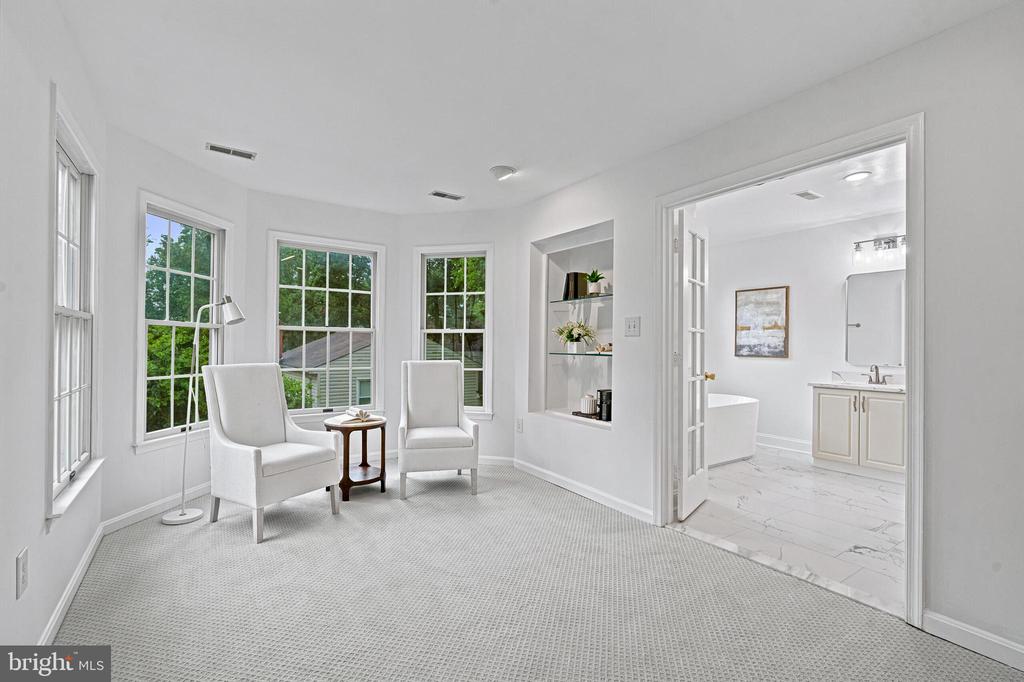 3009 WINDY KNOLL COURT