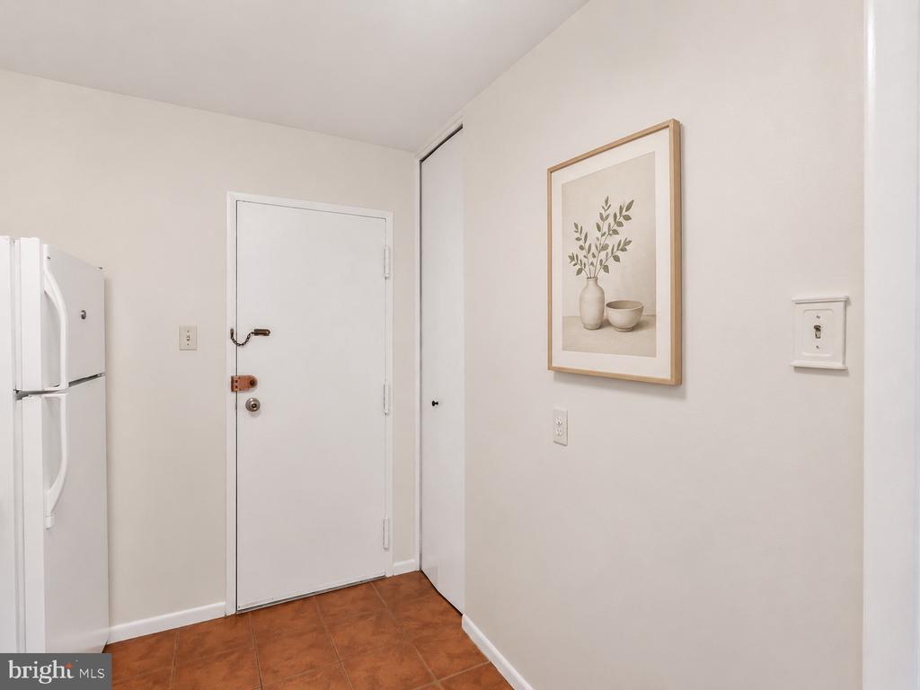 10524 WEYMOUTH STREET Unit: 202