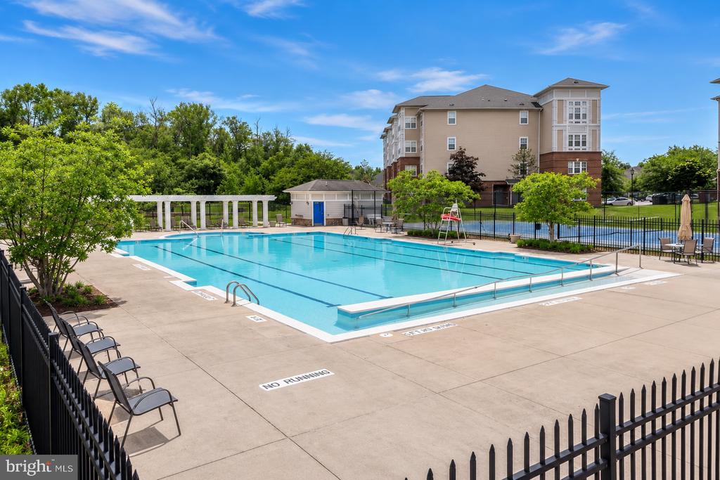 14040 NEW ACADIA LANE Unit: 405