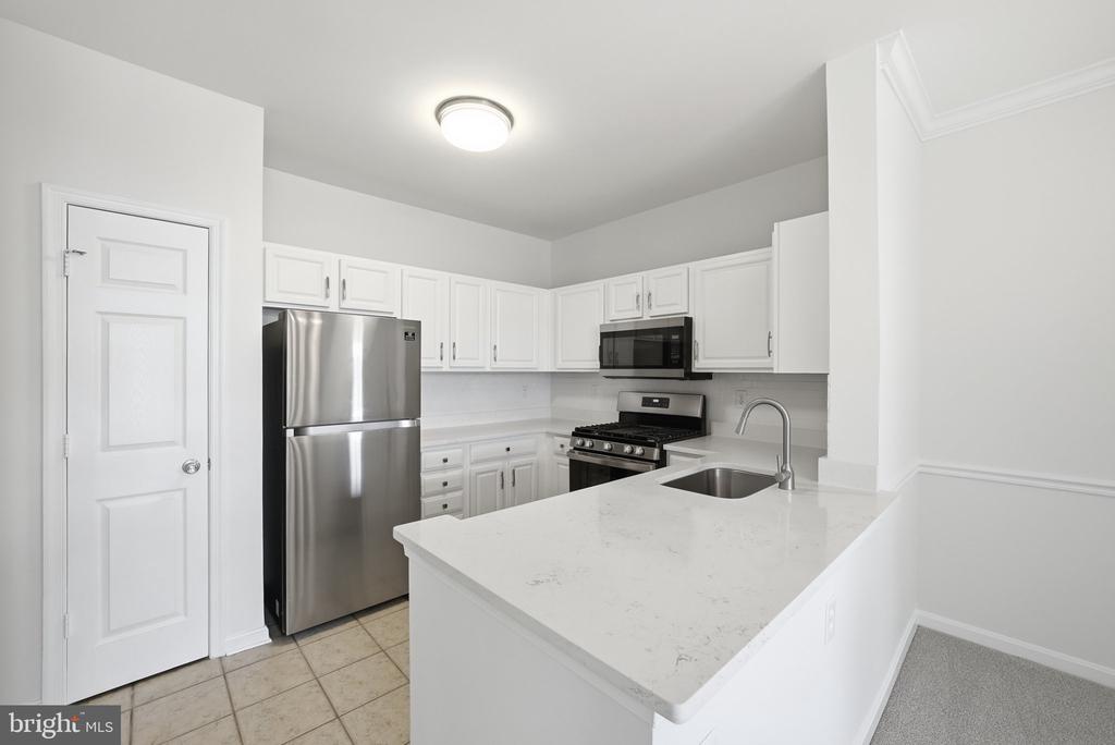 14040 NEW ACADIA LANE Unit: 405
