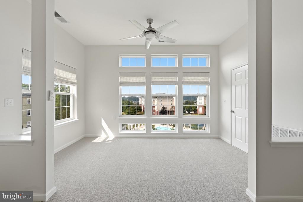 14040 NEW ACADIA LANE Unit: 405