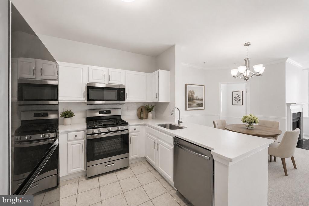 14040 NEW ACADIA LANE Unit: 405