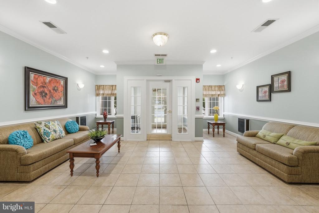 14040 NEW ACADIA LANE Unit: 405