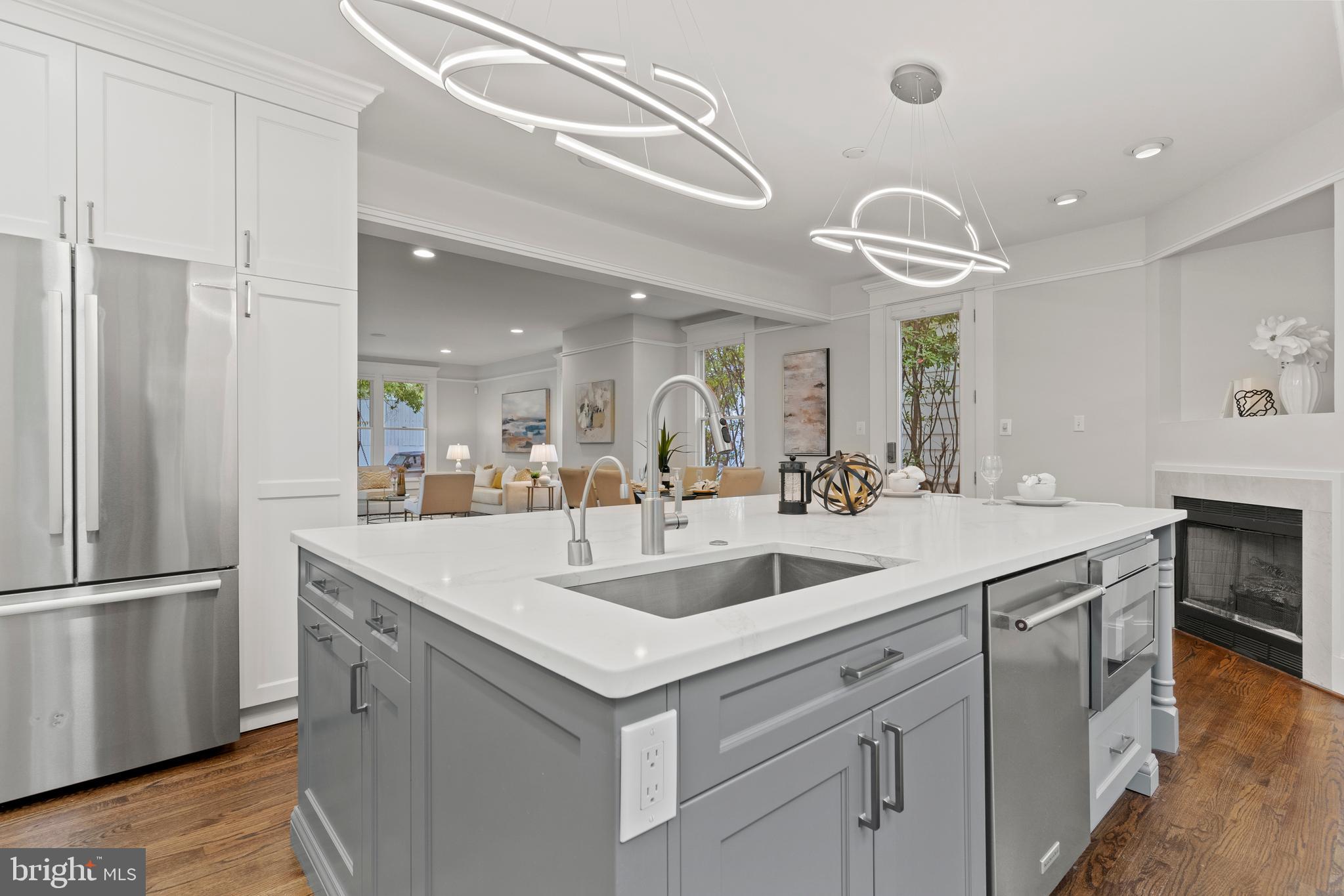 2011 N POLLARD STREET