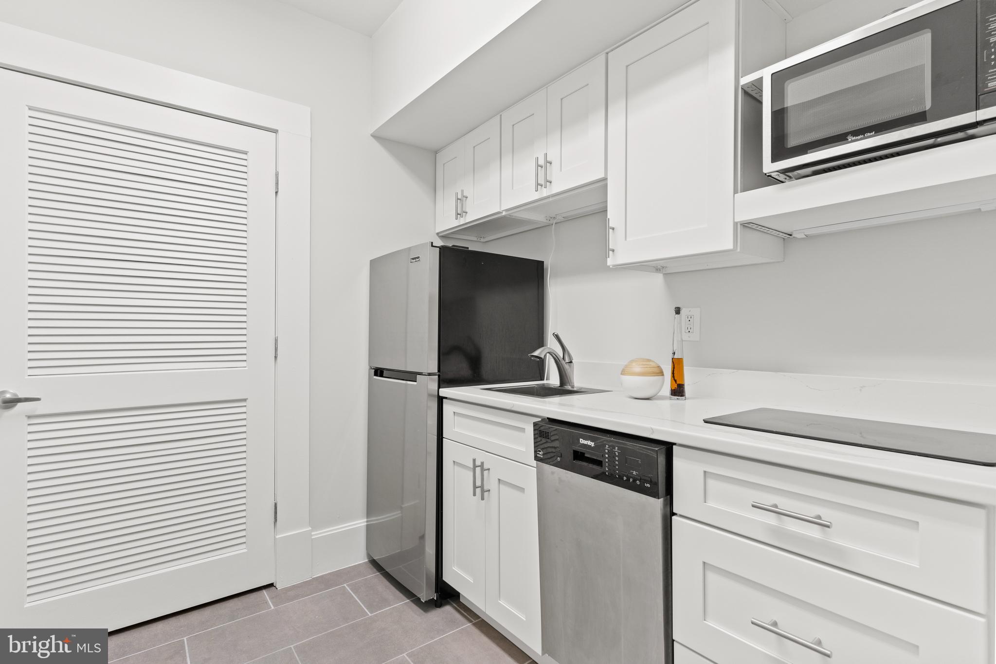 2011 N POLLARD STREET