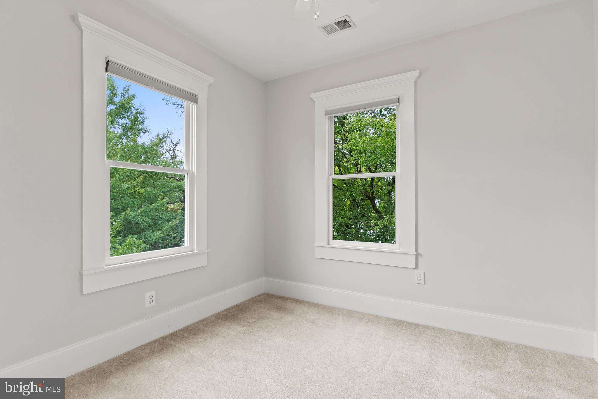 2011 N POLLARD STREET