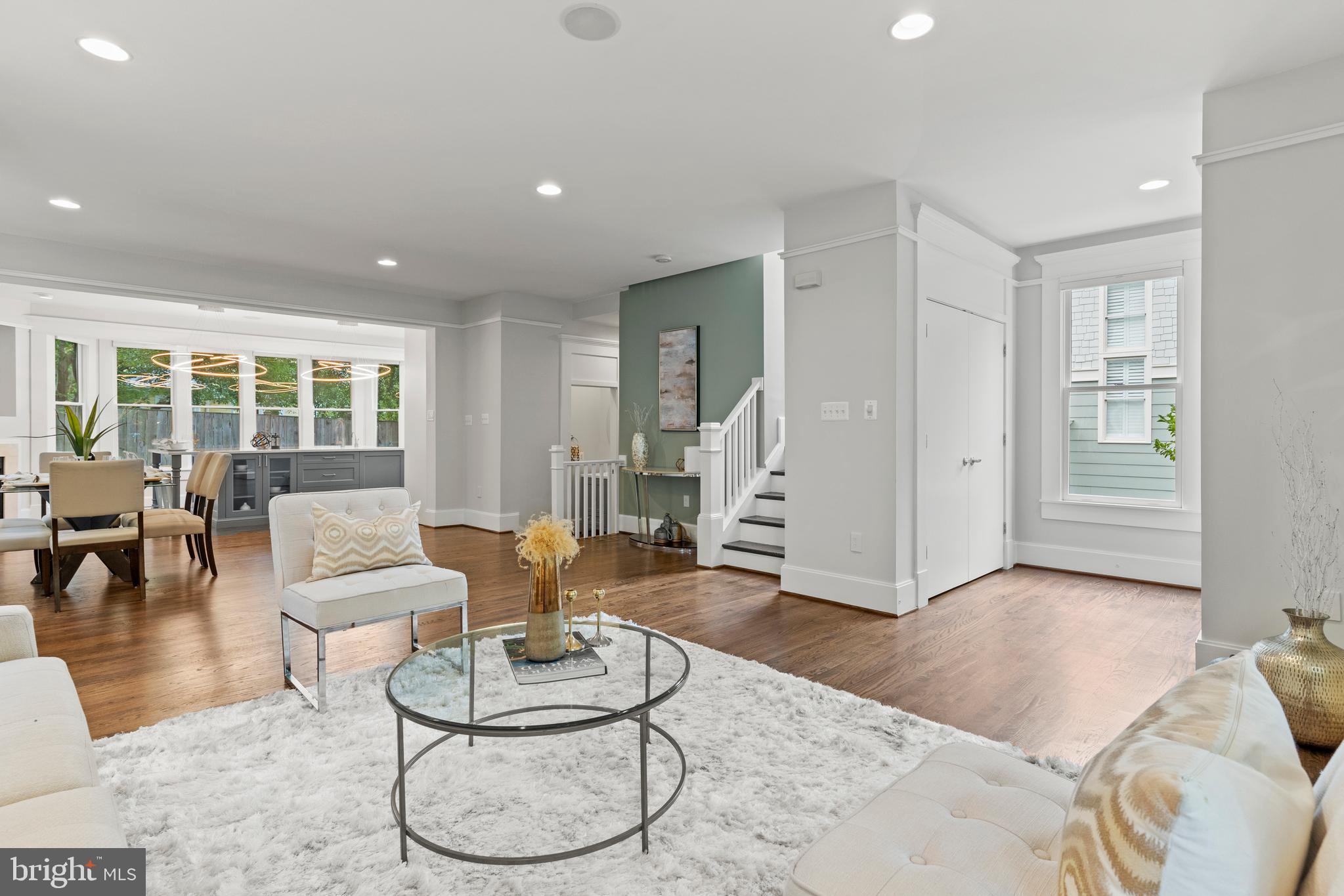 2011 N POLLARD STREET