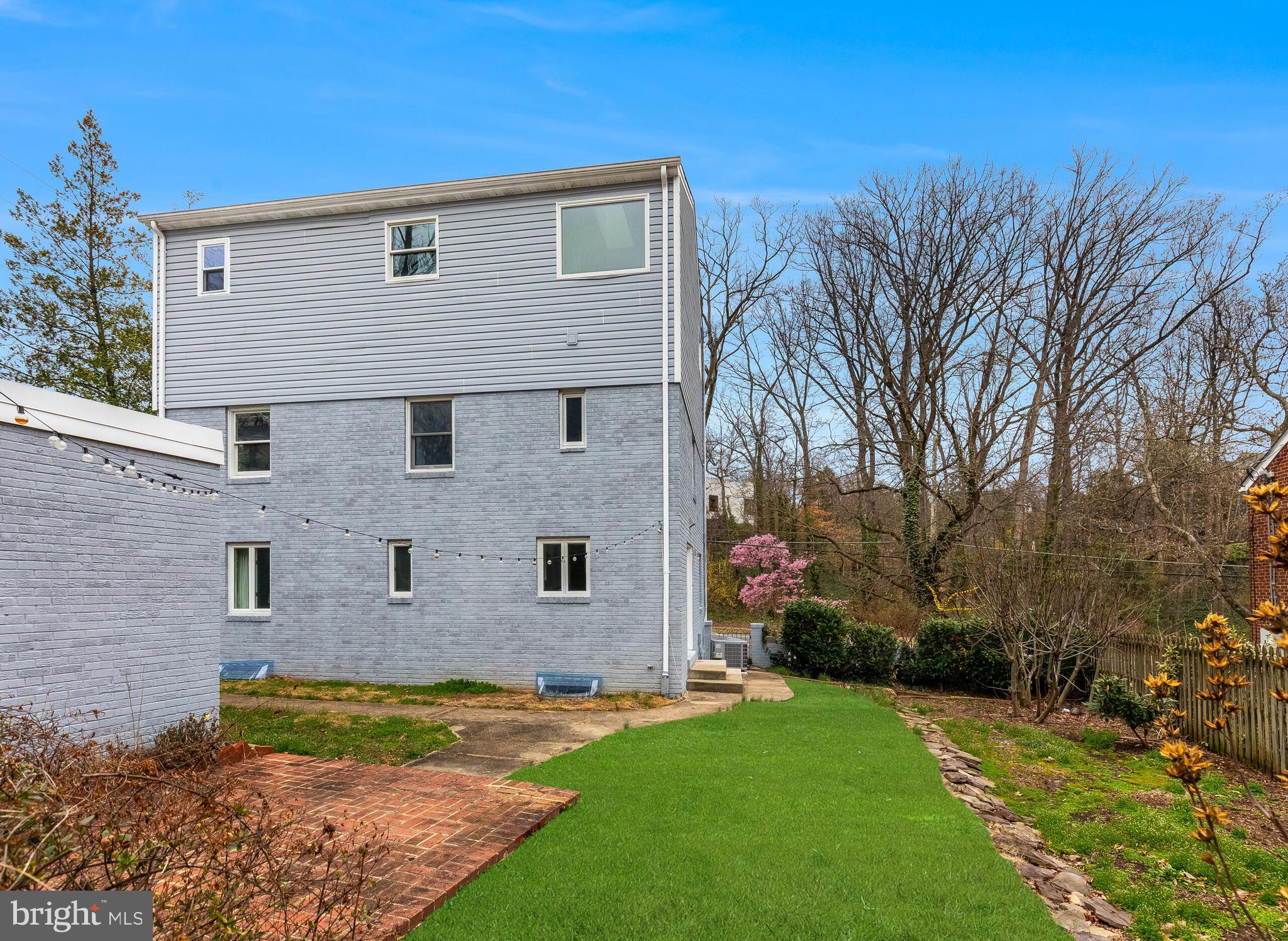 2400 S ARLINGTON RIDGE ROAD