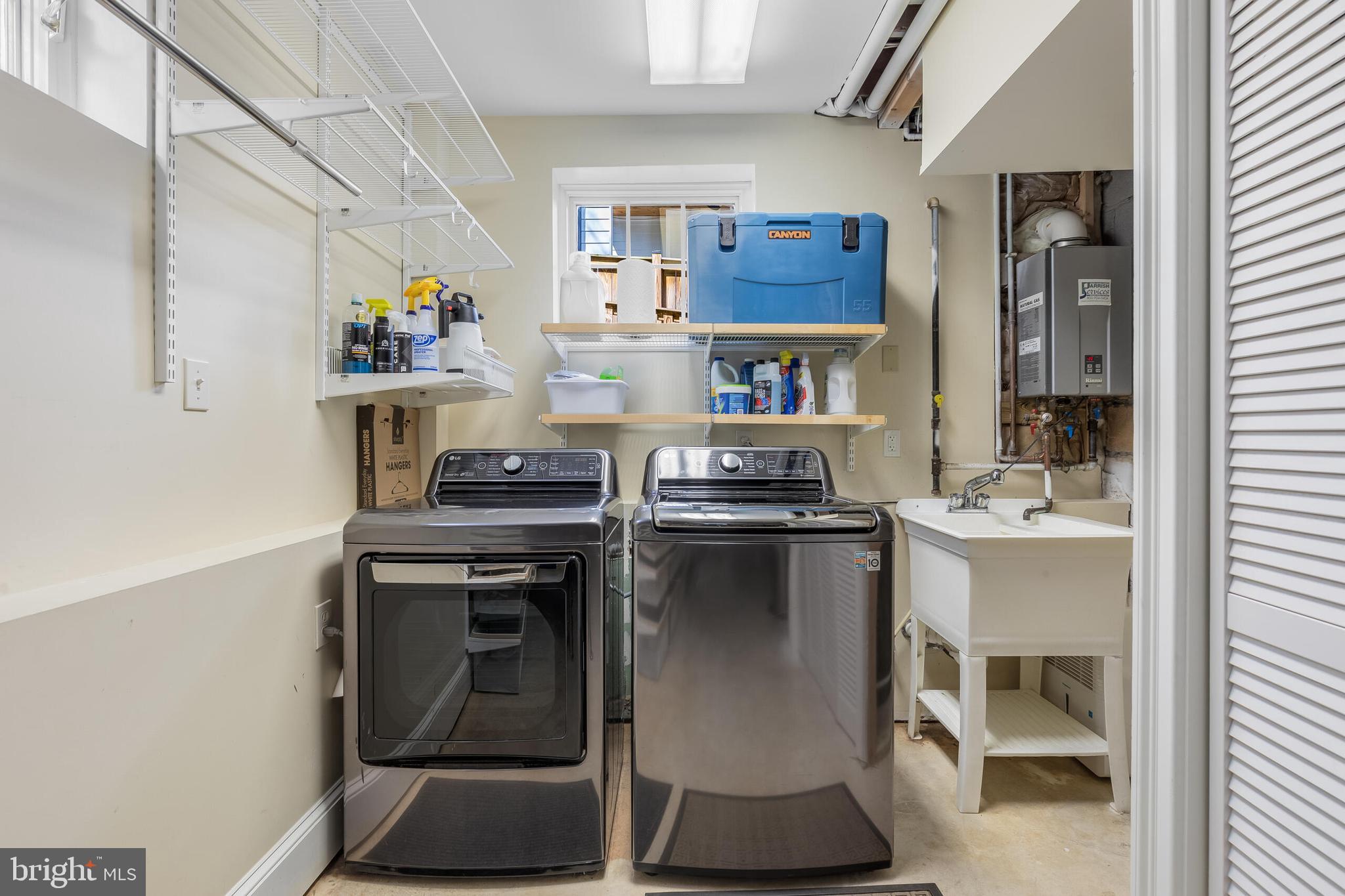 1708 N QUEBEC STREET N