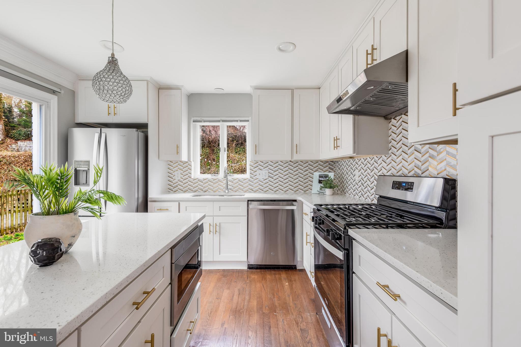 2400 S ARLINGTON RIDGE ROAD