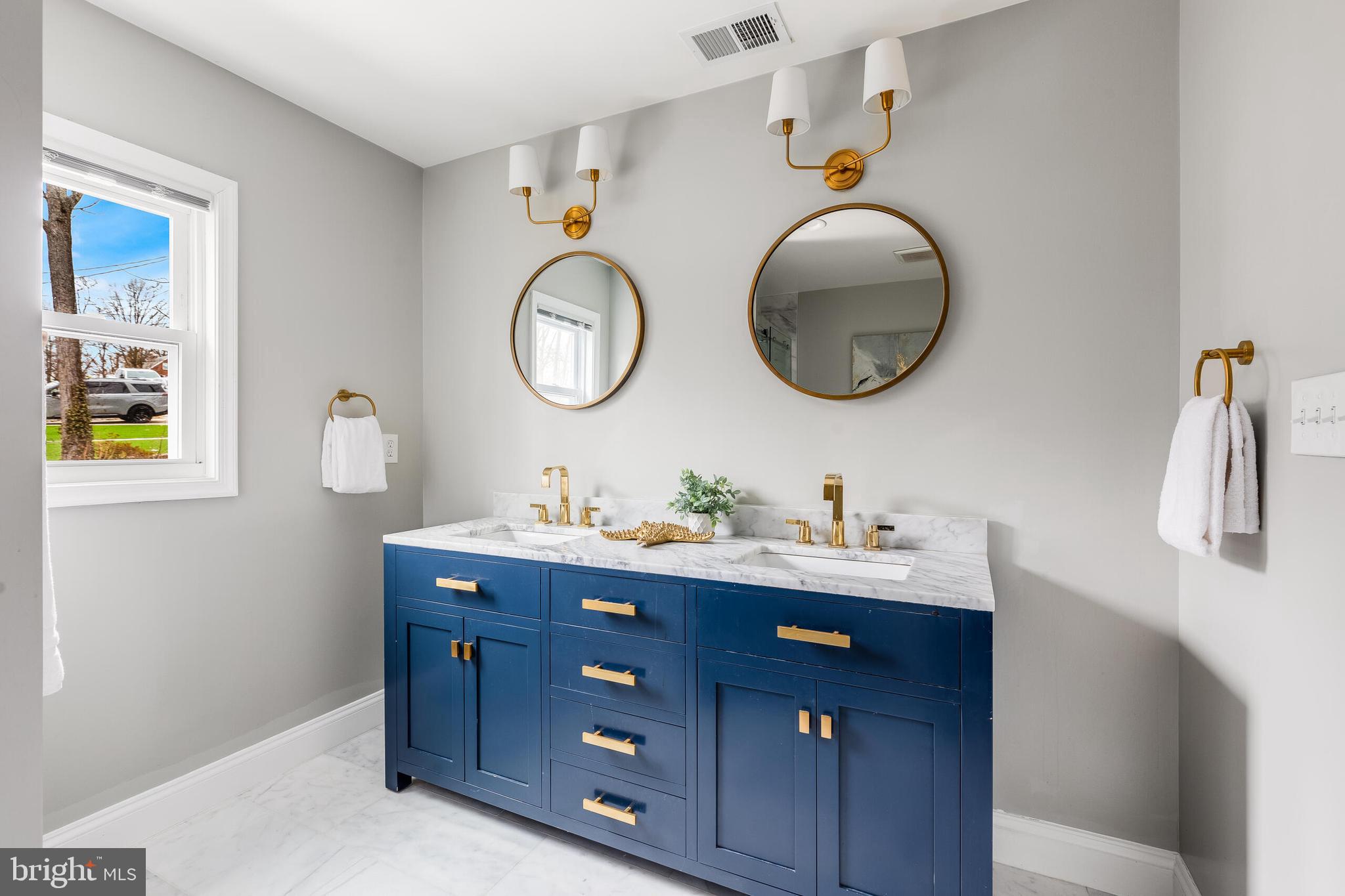 2400 S ARLINGTON RIDGE ROAD