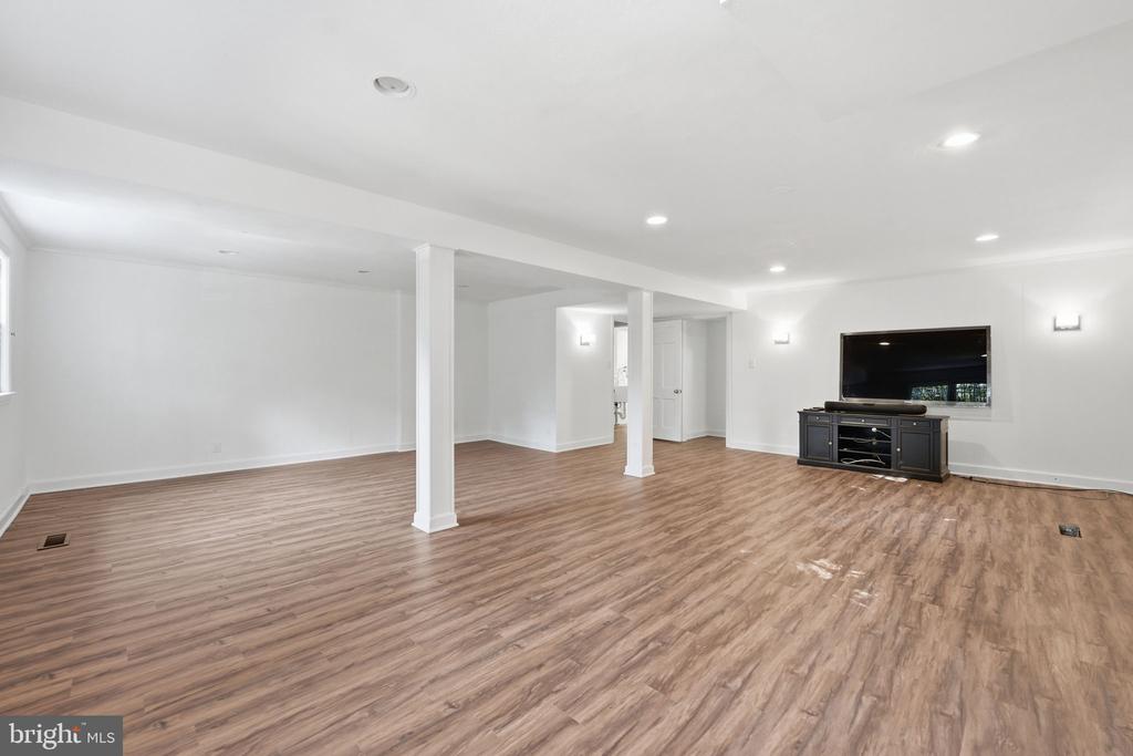 5155 37TH STREET N
