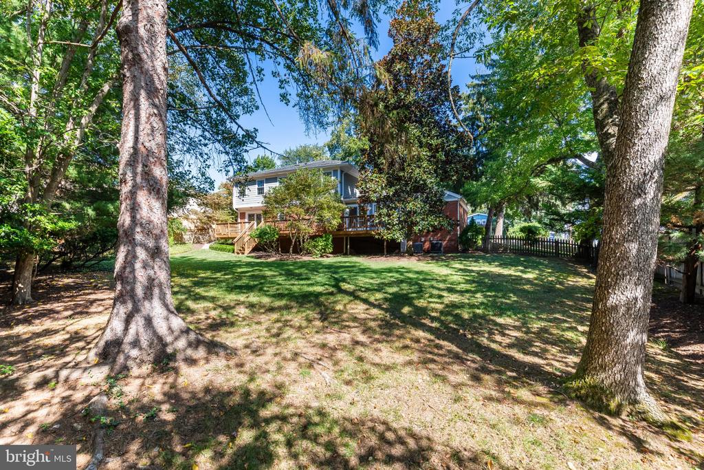2524 N RIDGEVIEW ROAD N