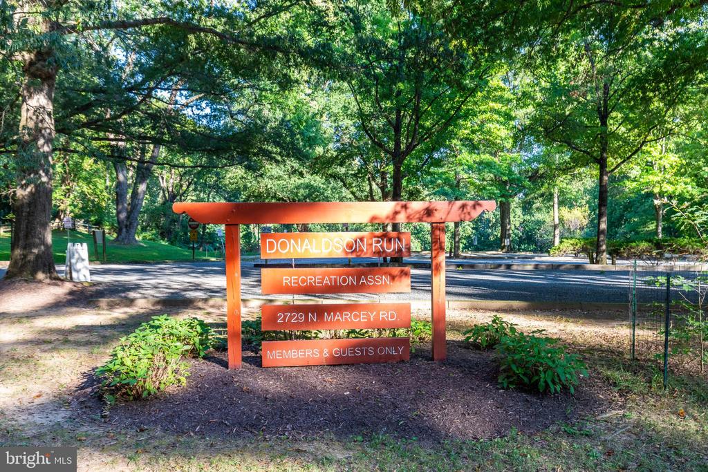 2524 N RIDGEVIEW ROAD N