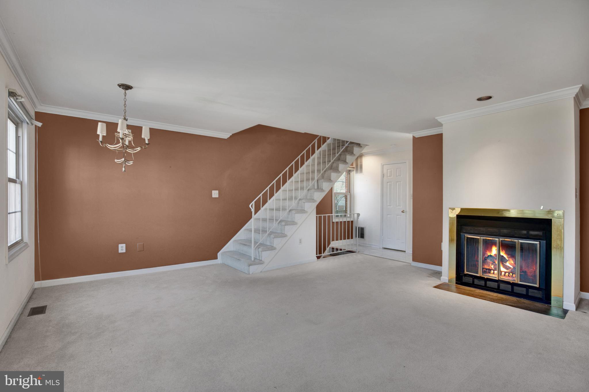 726 W Glebe Road