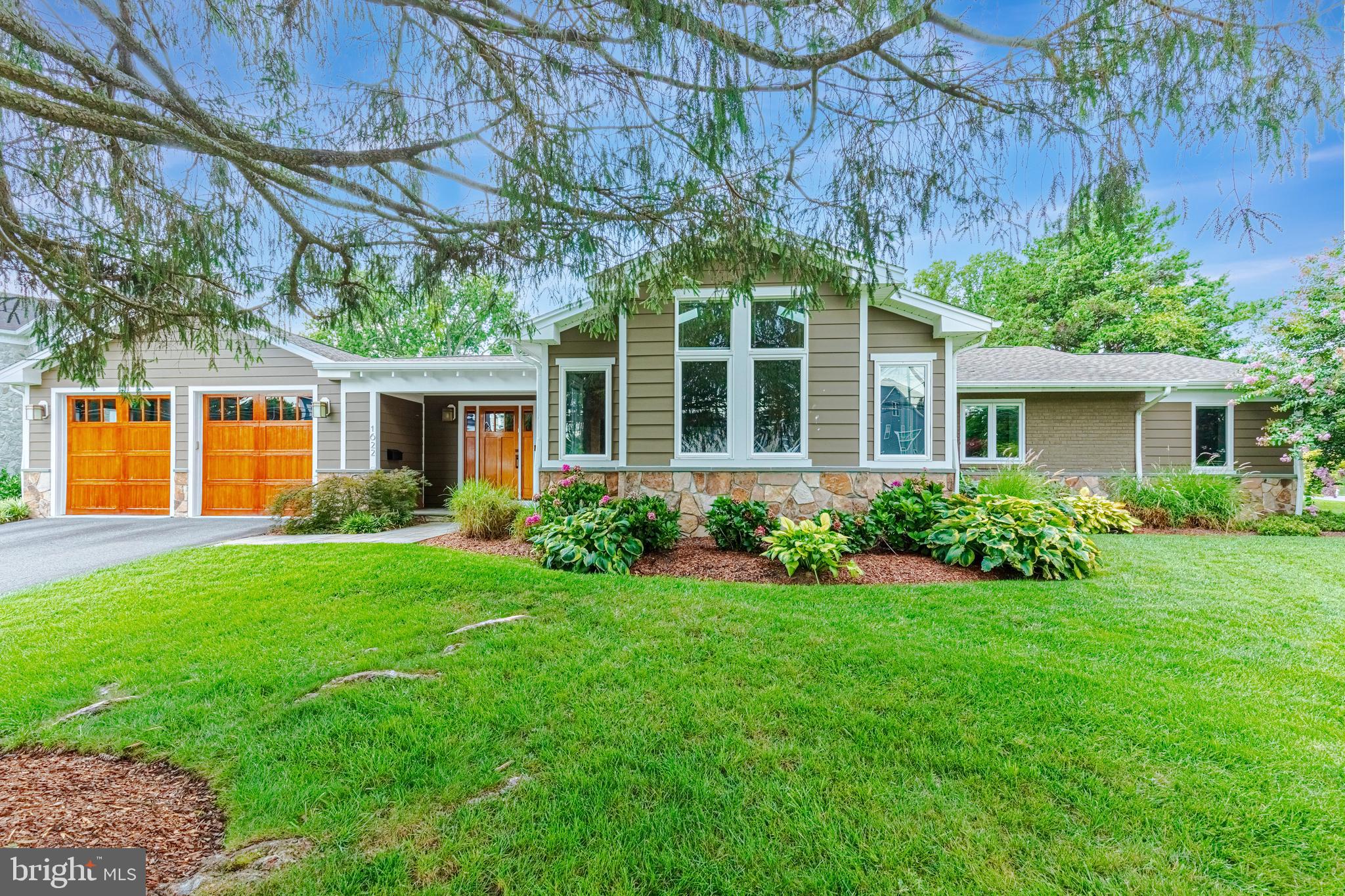 1622 WESTMORELAND STREET