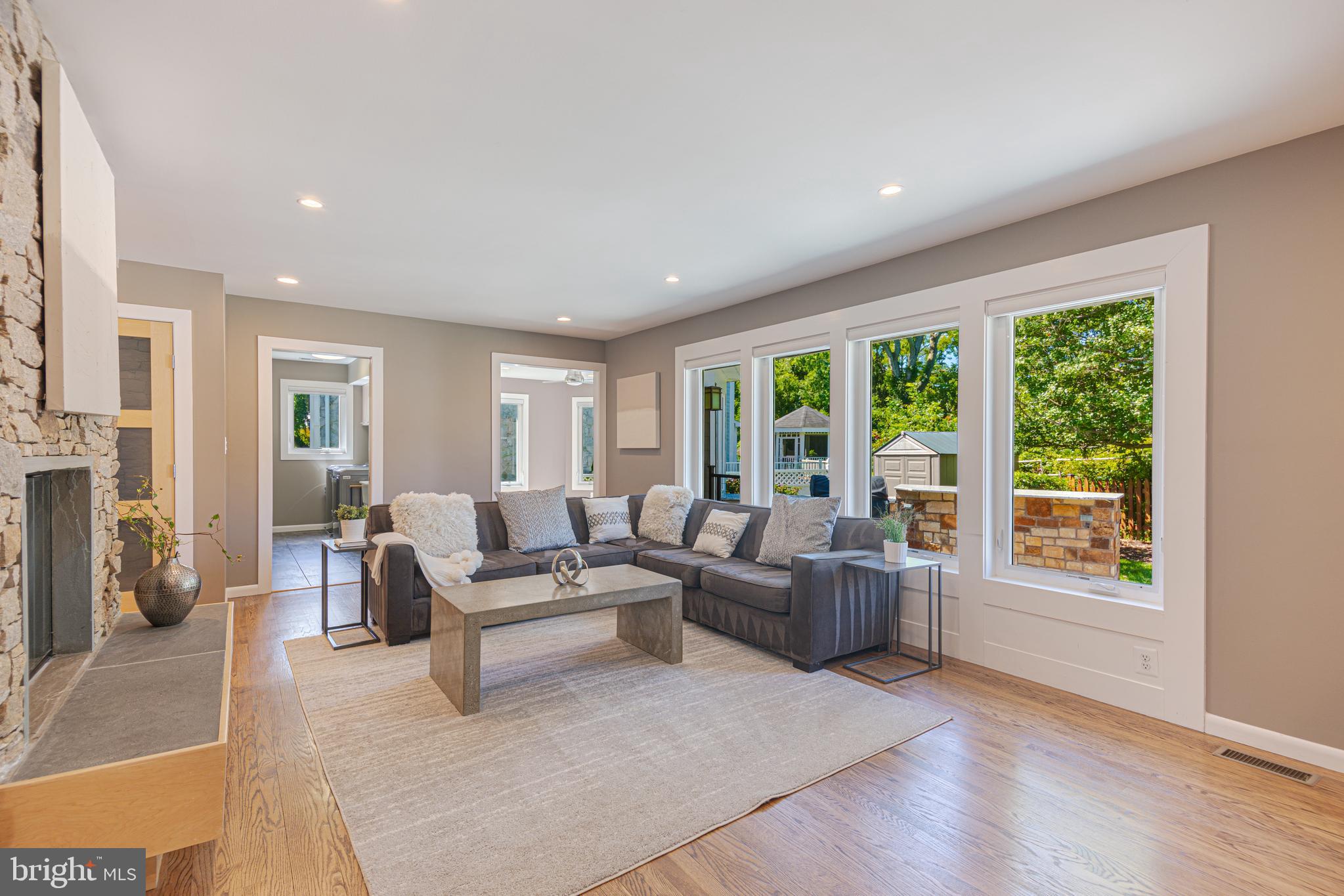 1622 WESTMORELAND STREET