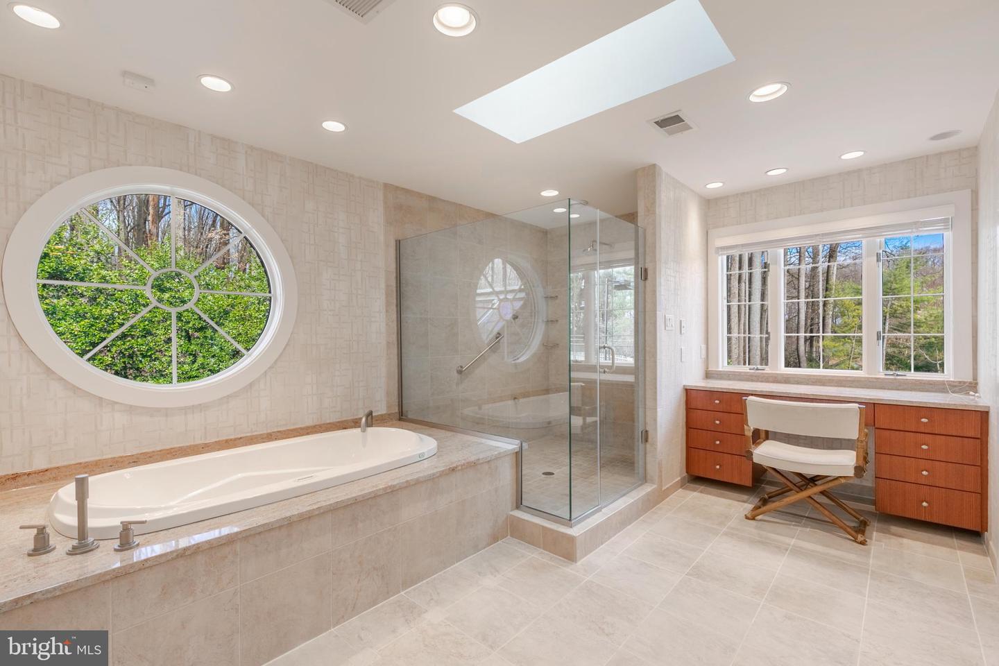 7312 Linganore Ct