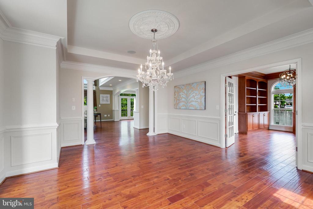1271 Kensington Rd