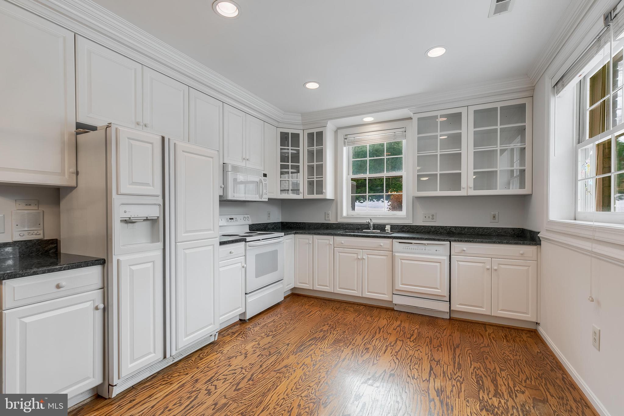 1008 Jarvis Ct
